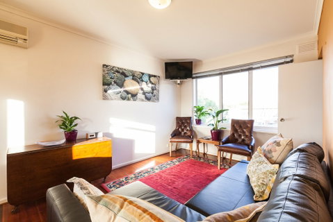 ELEANOR, 1BDR Fitzroy North Apartment - Tourism Canberra 4