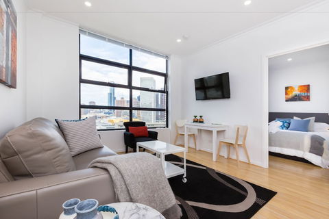 ROLAND, 1BDR Melbourne Apartment - Tourism Canberra 2