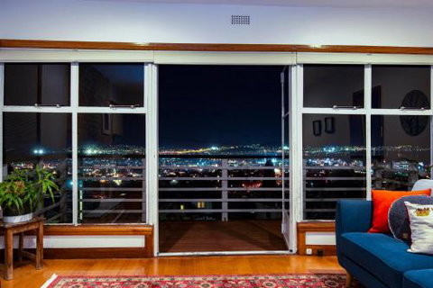 Lofty Views City Stunner! - Tourism Canberra 0