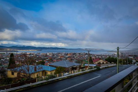 Lofty Views City Stunner! - Tourism Canberra 6