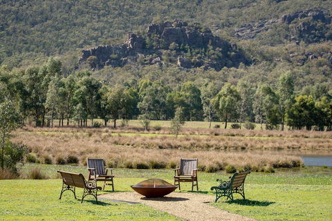 Halls Gap Motel - Tourism Canberra 0