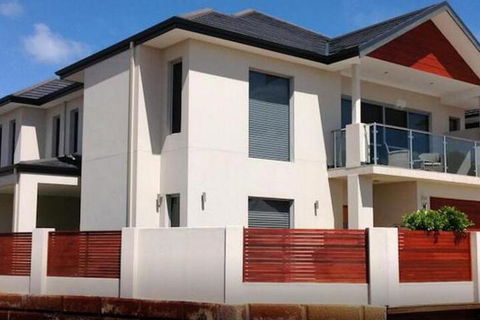 Lakeside Retreat - Tourism Canberra 2