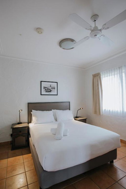 Canal Rocks Beachfront Apartments - Tourism Canberra 5