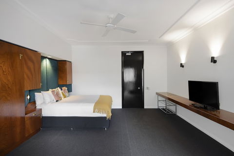 Regents Court Sydney - Tourism Canberra 6