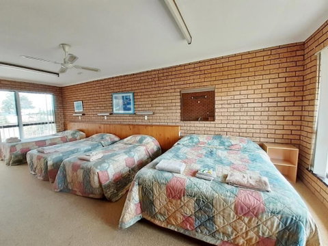 Bayview Motor Inn - Tourism Canberra 6