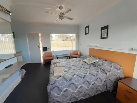 Bayview Motor Inn - Tourism Canberra 5
