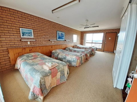 Bayview Motor Inn - Tourism Canberra 3