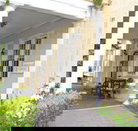 Georgian Court Bed  Breakfast - Tourism Canberra