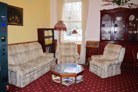 Georgian Court Bed & Breakfast - Tourism Canberra 6