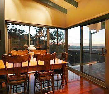 Grandview Bed & Breakfast - Tourism Canberra 0