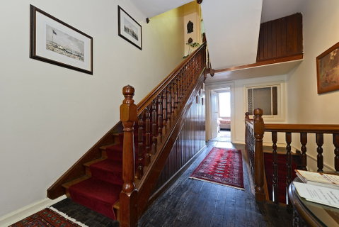 Edinburgh Gallery Bed & Breakfast - Tourism Canberra 2