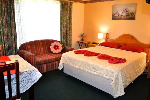 Palms Bed & Breakfast - Tourism Canberra 3