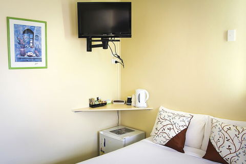 Motel 359 - Tourism Canberra 5