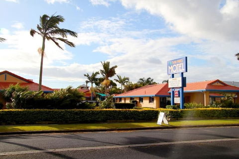 Yamba Twin Pines Motel - Tourism Canberra 0