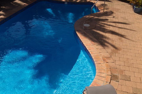 Tuncurry Motor Lodge - Tourism Canberra 3