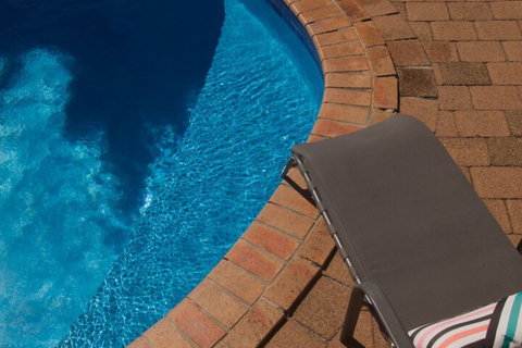 Tuncurry Motor Lodge - Tourism Canberra 2