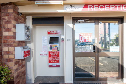 Allan Cunningham Motel - Tourism Canberra 3