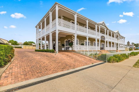 Quality Inn Ashby House Tamworth - Tourism Canberra 1