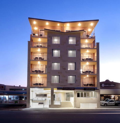 CBD Luxury Accommodation - Tourism Canberra 0