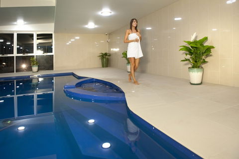 CBD Luxury Accommodation - Tourism Canberra 1