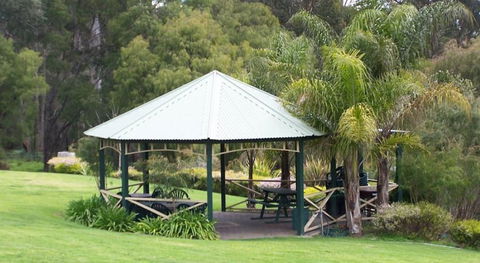 Gloucester Motel - Tourism Canberra 0