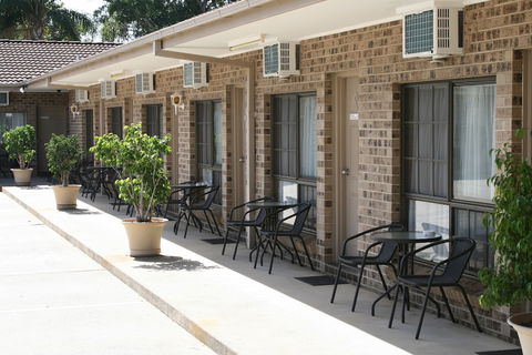 Marriott Park Motel - Tourism Canberra 1