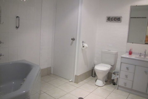 Apollo Apartments - Tourism Canberra 5