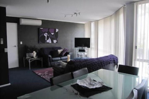 Apollo Apartments - Tourism Canberra 6