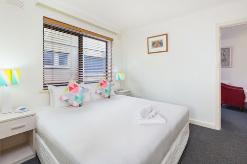 City Edge Serviced Apartments East Melbourne - Tourism Canberra 5
