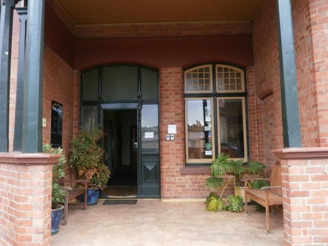 Launceston Backpackers - Hostel - Tourism Canberra 1