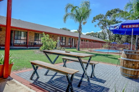 Kadina Gateway Motor Inn - Tourism Canberra 0