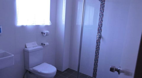 Acacia Snowy Motel - Tourism Canberra 5