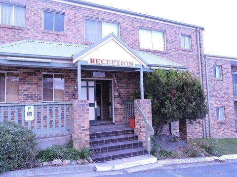 Acacia Snowy Motel - Tourism Canberra 1