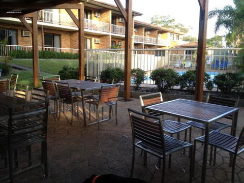 Hawks Nest Motel - Tourism Canberra 1