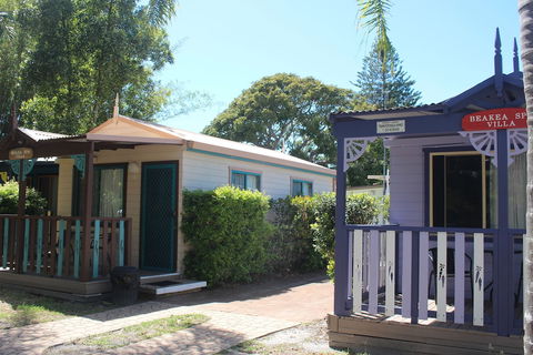 Lani's Holiday Island - Caravan Park - Tourism Canberra 6