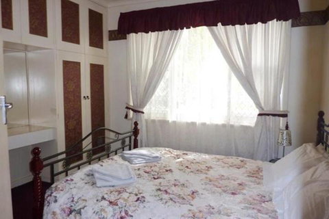 The Doo Drop Inn - Tourism Canberra 4