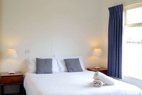 Hibiscus Heights - Tourism Canberra 2