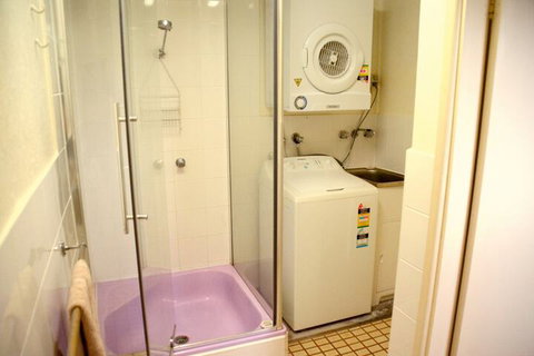 Hibiscus Heights - Tourism Canberra 7