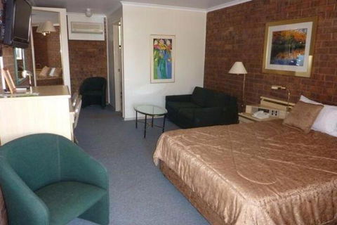 Countryman Motor Inn - Tourism Canberra 5