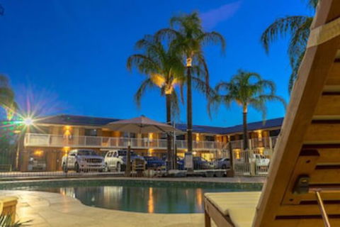 The Palms Motel Dubbo - Tourism Canberra 0