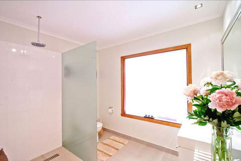Adriennes Country Retreat - Tourism Canberra 5