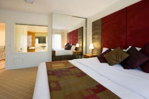 Lakeside Suites 1 - Tourism Canberra 3