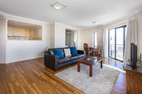 Perth West End Apartment 406 - Tourism Canberra 4