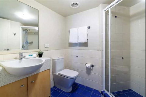 Gold Coast Apartment At Sandcastles On Broadwater - Tourism Canberra 4