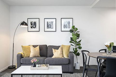 CANBERRA CHIC-Hosted By L'Abode - Tourism Canberra 0