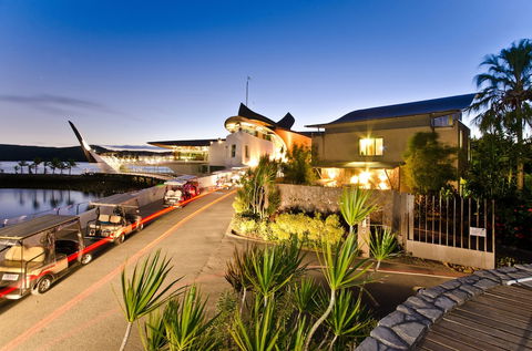 Yacht Club Villa 33-Serenity-Ocean Views With Golf Buggy - Tourism Canberra 0