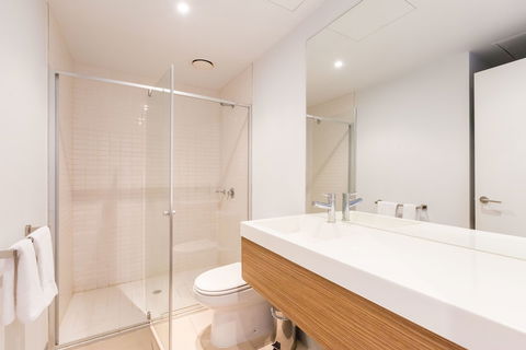 RIVER, 1BDR Melbourne Apartment - Tourism Canberra 4