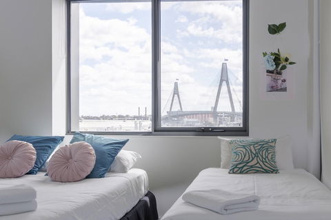 C16 Darling Harbour 2 BDR APT - Tourism Canberra 1