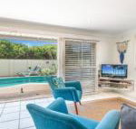 Barefoot in Lennox WiFi Foxtel Pool - Tourism Canberra