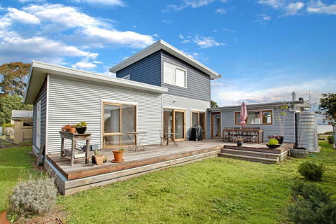 Waterfront Sanctuary Raymond Island Getaway - Tourism Canberra 2